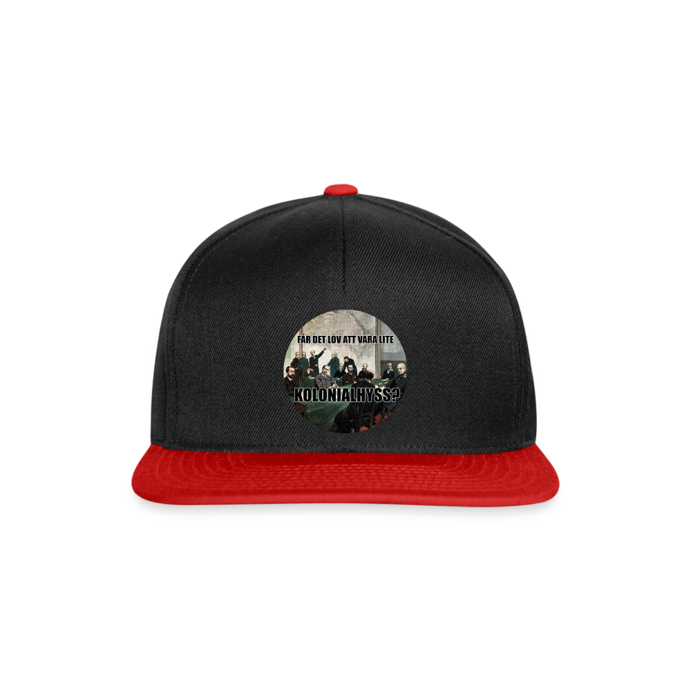 Får det lov att vara lite kolonialhyss? (Snapbackkeps-edition) - svart/röd