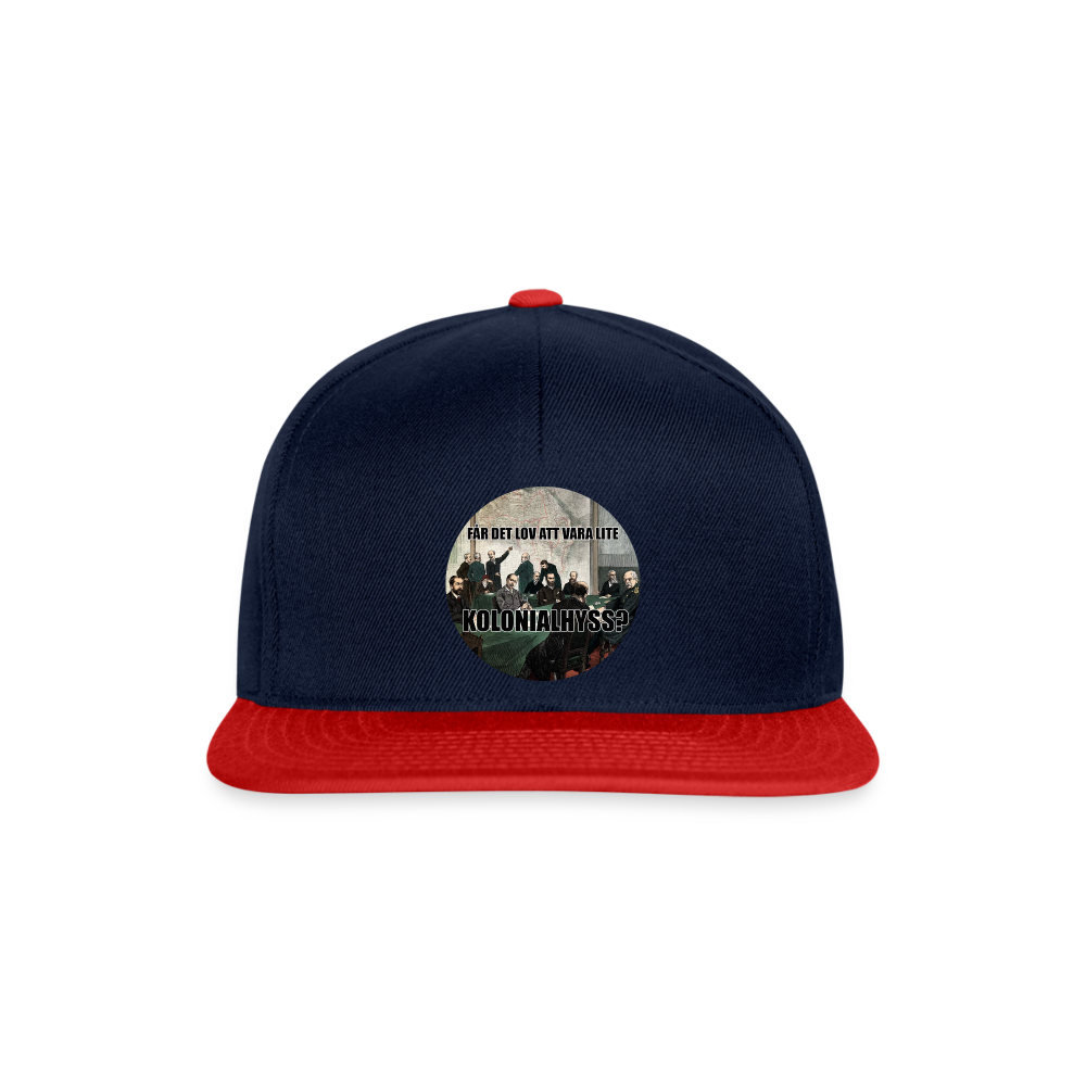 Får det lov att vara lite kolonialhyss? (Snapbackkeps-edition) - marinblå/röd