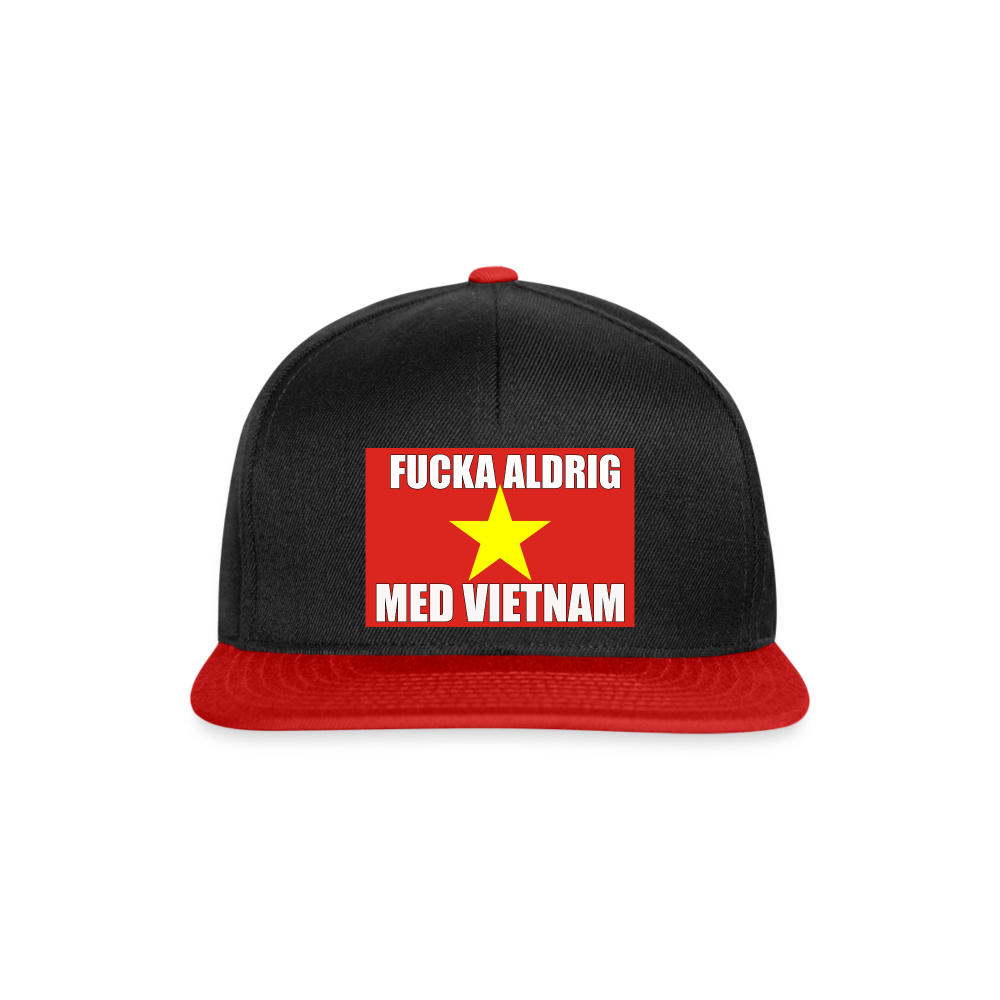 Fucka aldrig med Vietnam (Snapbackkeps-edition) - svart/röd