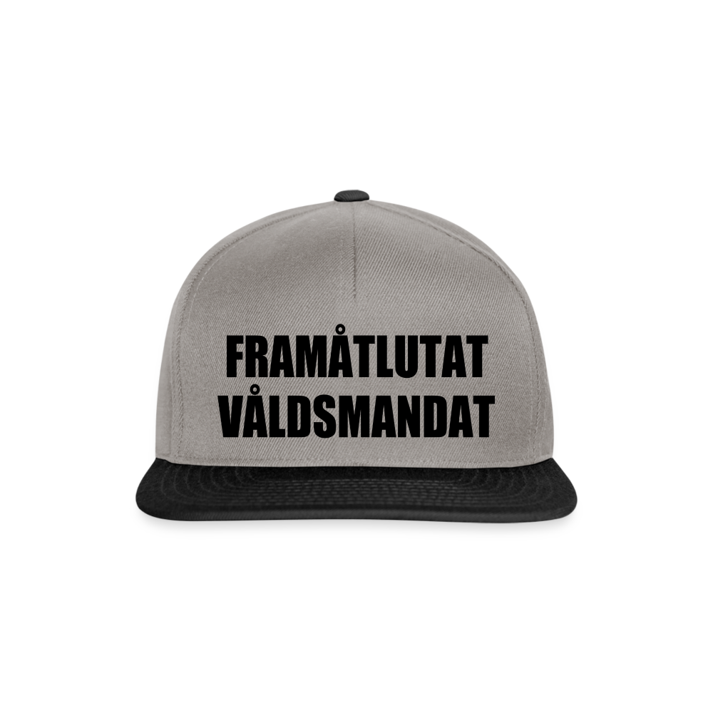 Framåtlutat våldsmandat (Snapbackkeps-edition) - grafitgrå/svart